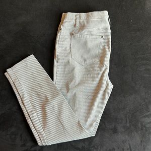 Terra & Sky Grey Striped Jeggings